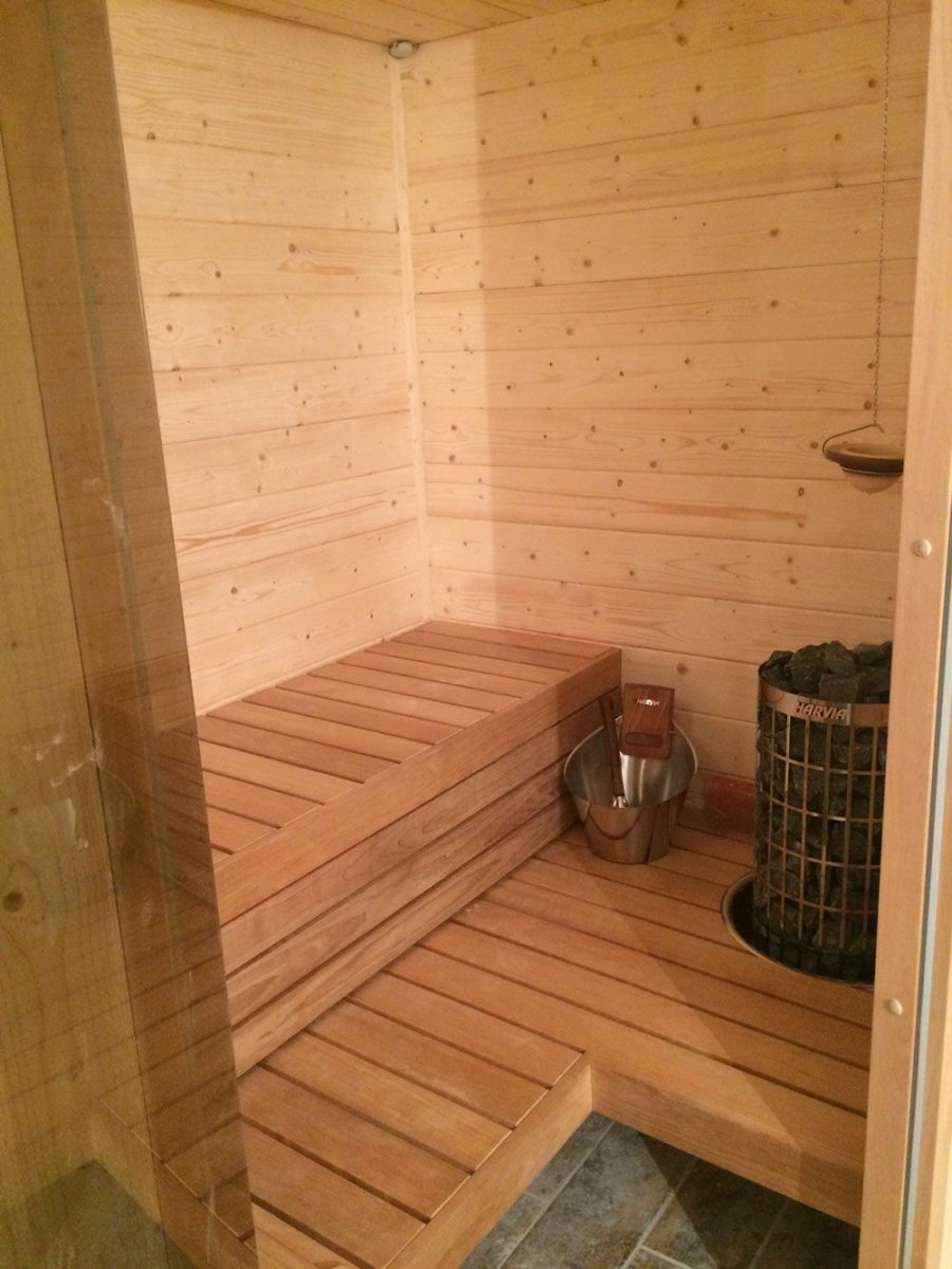 Fínska rohová sauna