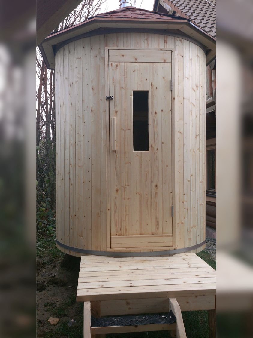 Sudová vertikálna sauna