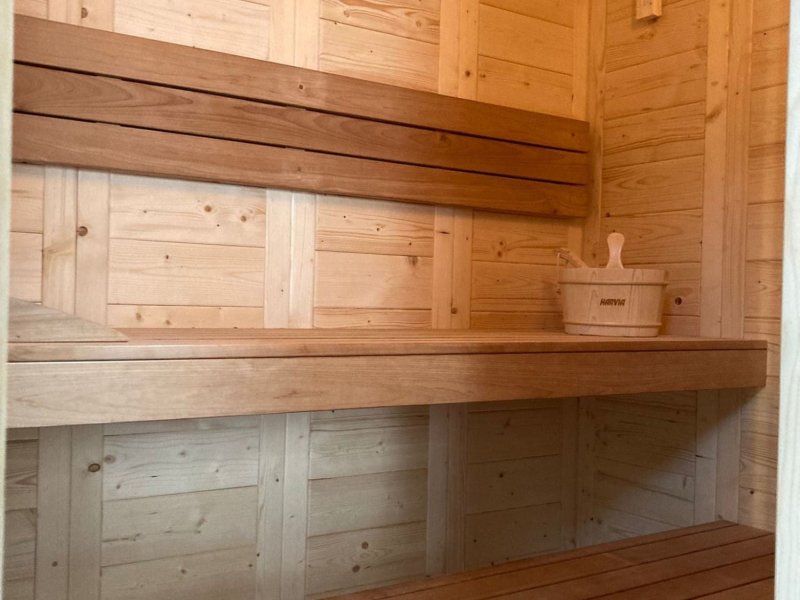 Interiér sauny - obklad zo severského smreka